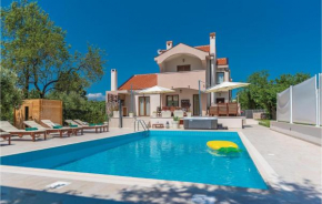 Awesome Home In Donji Zemunik With Sauna